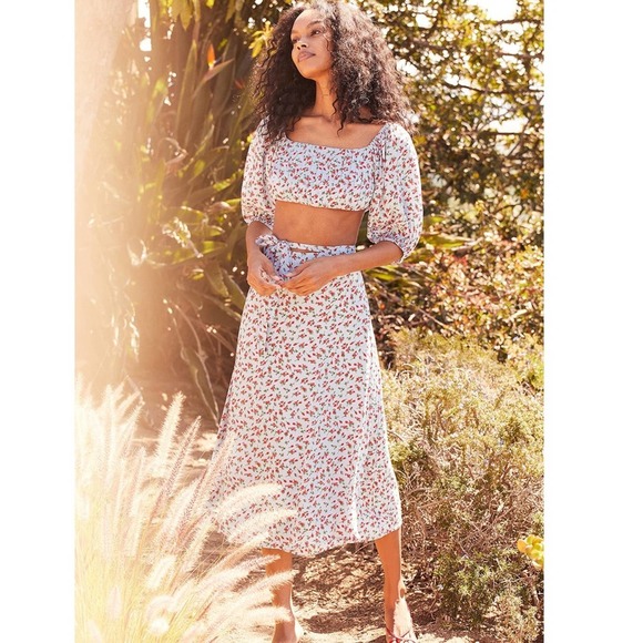 Lulus Sunny‎ Expectations Blue Rose Floral Puff Sleeve Crop Top Small - Picture 11 of 11